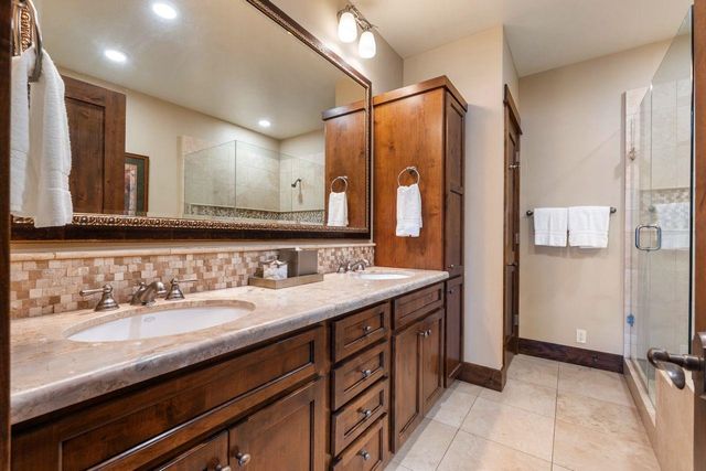 12442 Villa Court, Truckee, CA 96161