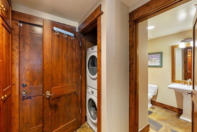 12442 Villa Court, Truckee, CA 96161