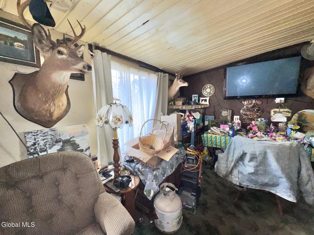 834 County Highway 110, Broadalbin, NY 12025