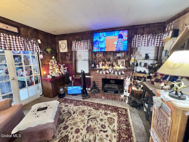 834 County Highway 110, Broadalbin, NY 12025