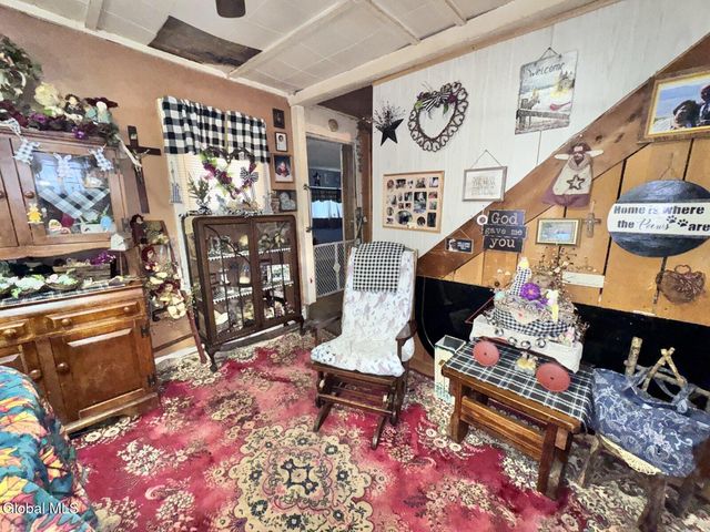 834 County Highway 110, Broadalbin, NY 12025