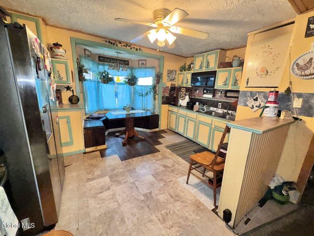 834 County Highway 110, Broadalbin, NY 12025