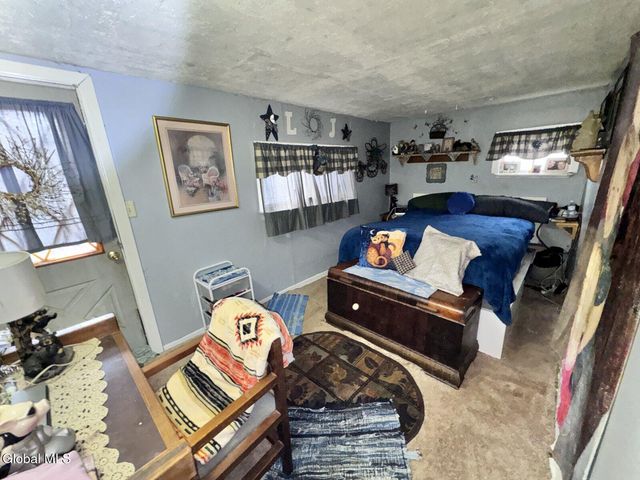 834 County Highway 110, Broadalbin, NY 12025