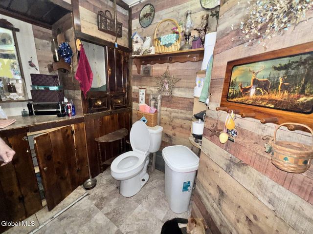 834 County Highway 110, Broadalbin, NY 12025