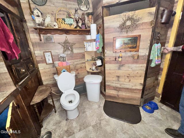 834 County Highway 110, Broadalbin, NY 12025