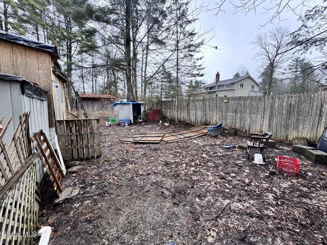 834 County Highway 110, Broadalbin, NY 12025