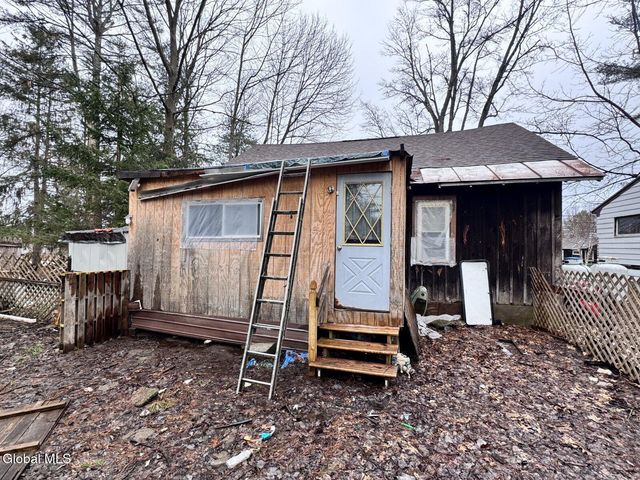 834 County Highway 110, Broadalbin, NY 12025