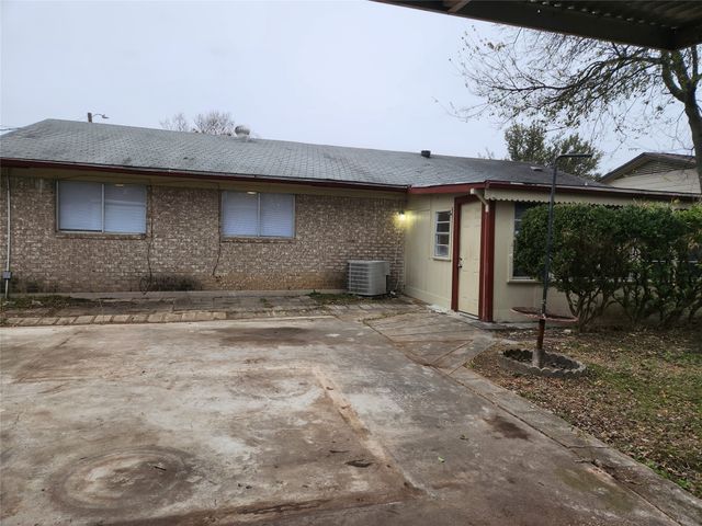 2654 Princeton Drive, Lancaster, TX 75134
