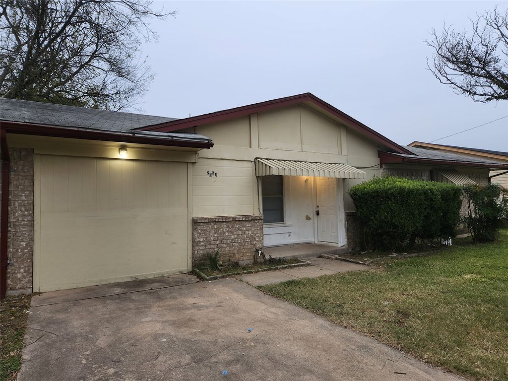 2654 Princeton Drive, Lancaster, TX 75134
