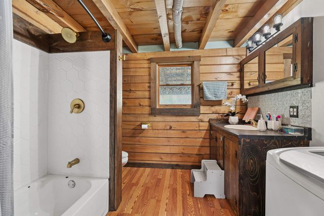 124 Clarksville Road, Tunbridge, VT 05077