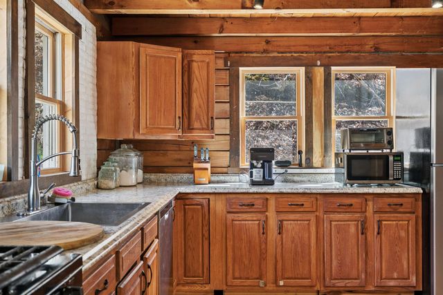 124 Clarksville Road, Tunbridge, VT 05077