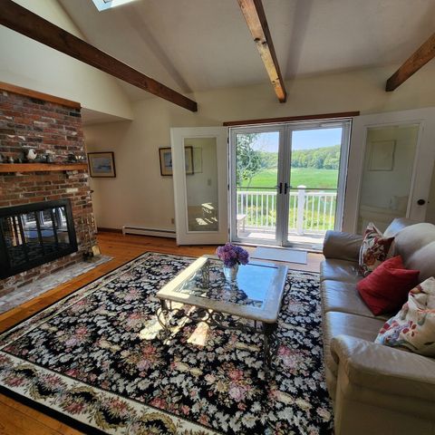 143 Abbey Gate Rd, Barnstable, MA 02635
