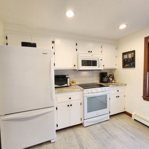 143 Abbey Gate Rd, Barnstable, MA 02635
