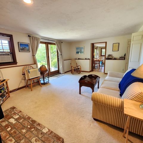 143 Abbey Gate Rd, Barnstable, MA 02635