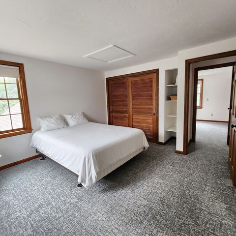 143 Abbey Gate Rd, Barnstable, MA 02635