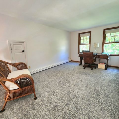 143 Abbey Gate Rd, Barnstable, MA 02635