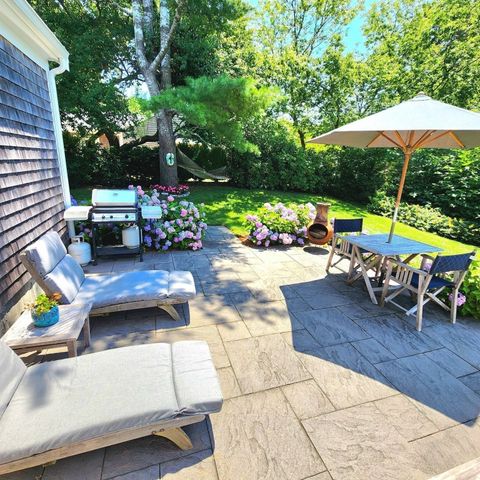 143 Abbey Gate Rd, Barnstable, MA 02635