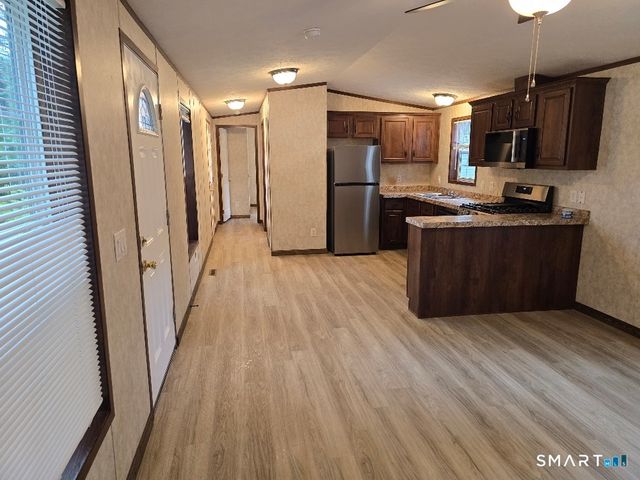 11 R And R Park, Killingly, CT 06241