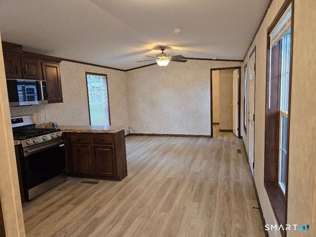 11 R And R Park, Killingly, CT 06241