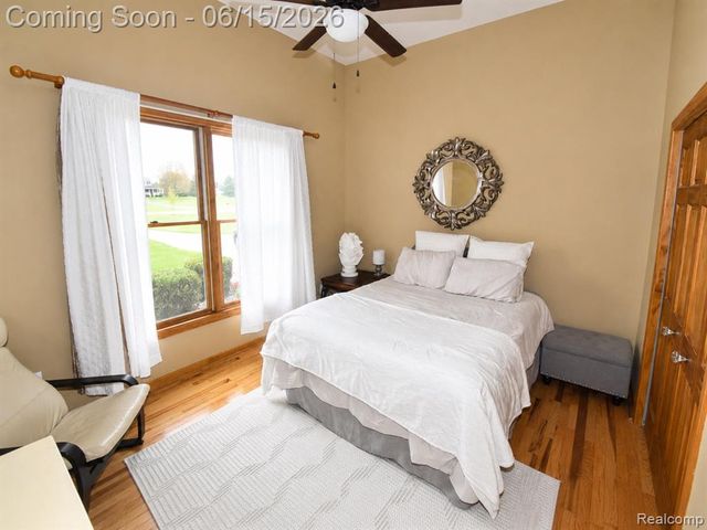 12390 Country Creek Drive, Goodrich, MI 48438