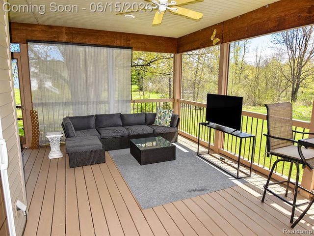 12390 Country Creek Drive, Goodrich, MI 48438