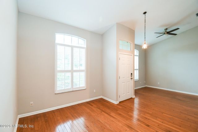 4234 EMERALD BAY Drive, Jacksonville, FL 32277