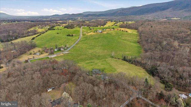 459 SPRINGFIELD ESTATES DR, Rileyville, VA 22650