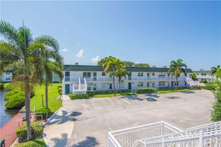 2800 Indian River Boulevard 10J, Vero Beach, FL 32960