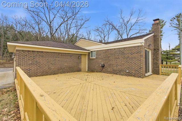 700 Bald Eagle Lake Road, Ortonville, MI 48462