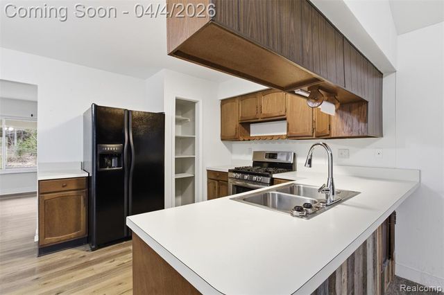 700 Bald Eagle Lake Road, Ortonville, MI 48462