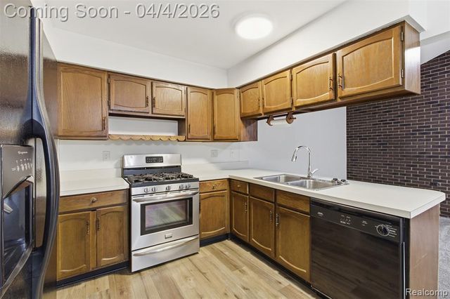 700 Bald Eagle Lake Road, Ortonville, MI 48462