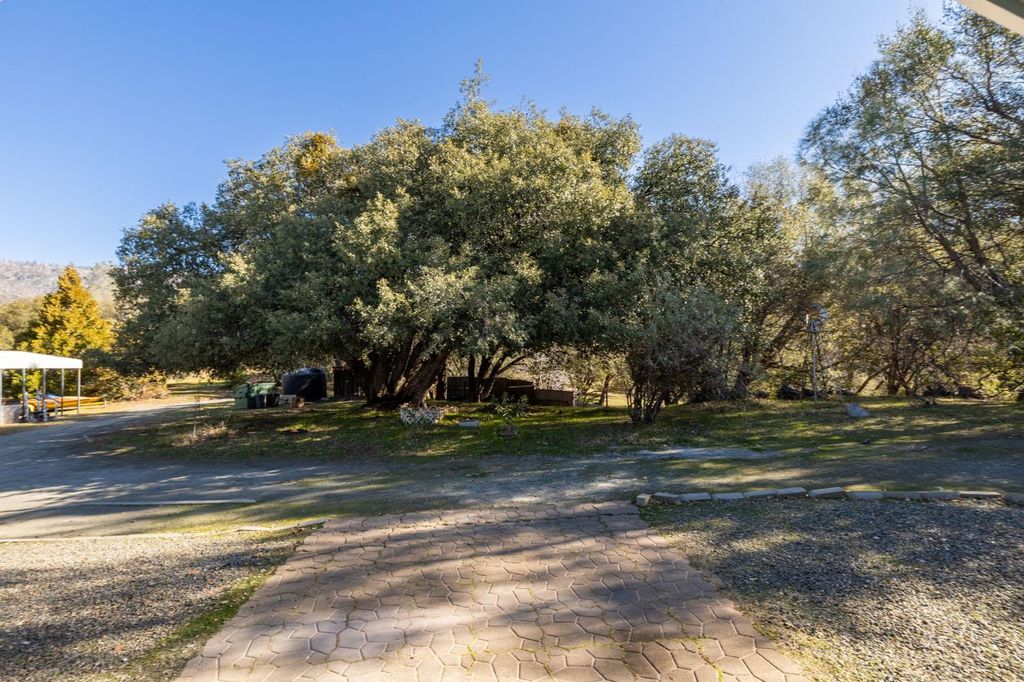 Image 54 of property listing at 33030 Road 233, North Fork, CA 93643
