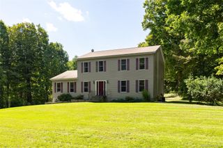 29 Balsam Road, Hyde Park, NY 12538