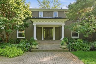 25235 Canterbury Road, Franklin Village, MI 48025