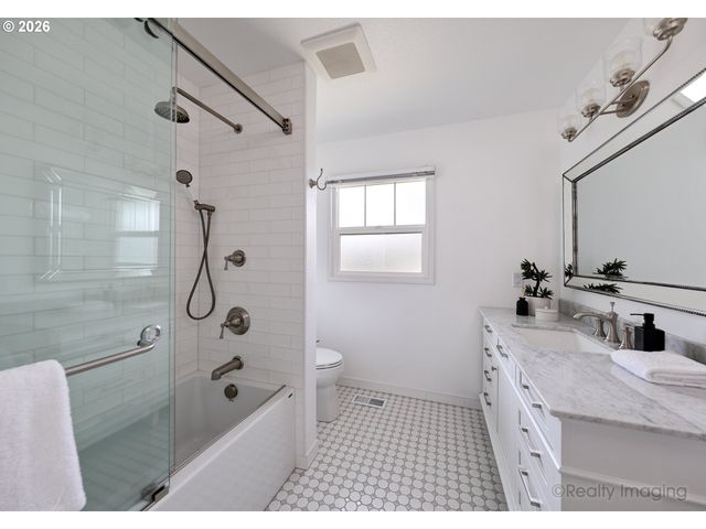 5320 Sw CHERRY Ave, Beaverton, OR 97005