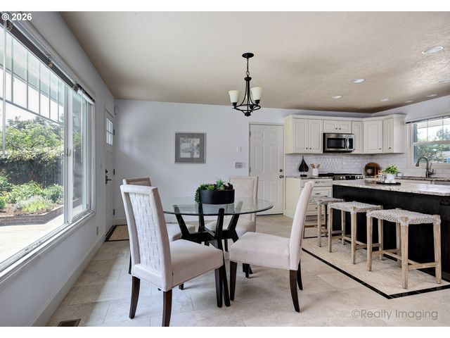 5320 Sw CHERRY Ave, Beaverton, OR 97005