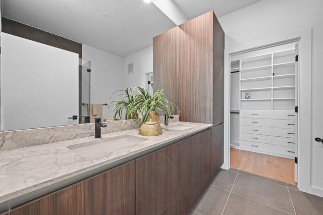 2209 S 1st ST 209, Austin, TX 78704