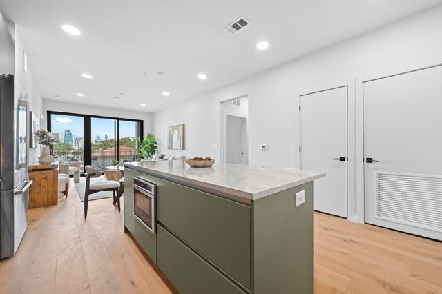 2209 S 1st ST 209, Austin, TX 78704