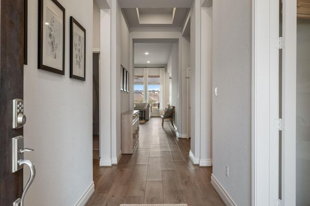 924 Hornsby HOLW, Leander, TX 78641