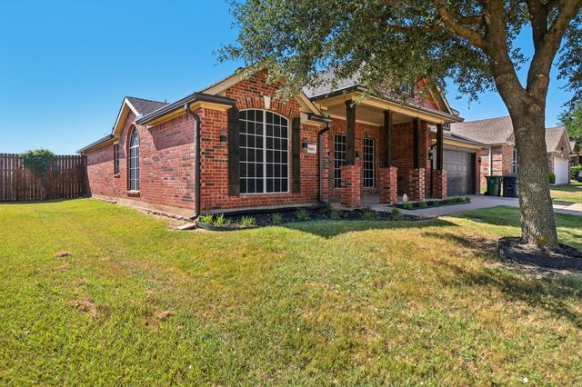7905 Decoy Drive, Arlington, TX 76002