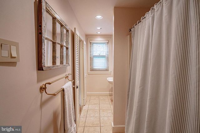 407 N 8TH ST, Allentown, PA 18102