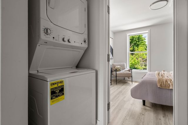 602 Canterbury U9, Boston, MA 02131