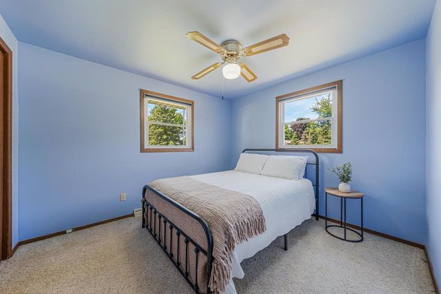 3600 E NEWBERRY STREET, Appleton, WI 54915