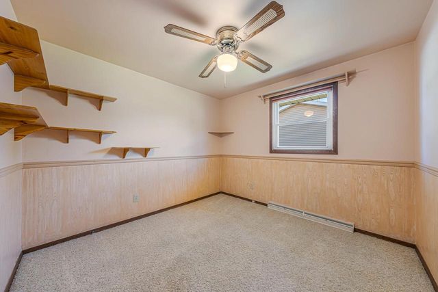 3600 E NEWBERRY STREET, Appleton, WI 54915