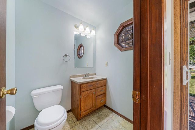 3600 E NEWBERRY STREET, Appleton, WI 54915