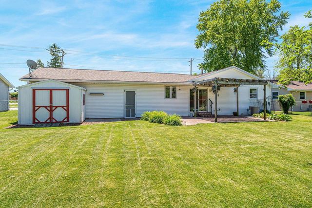 3600 E NEWBERRY STREET, Appleton, WI 54915