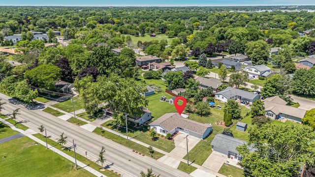3600 E NEWBERRY STREET, Appleton, WI 54915
