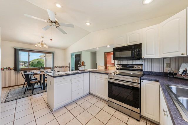 3600 E NEWBERRY STREET, Appleton, WI 54915