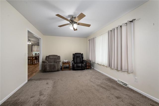 510 S 2nd Street, Lansing, KS 66048