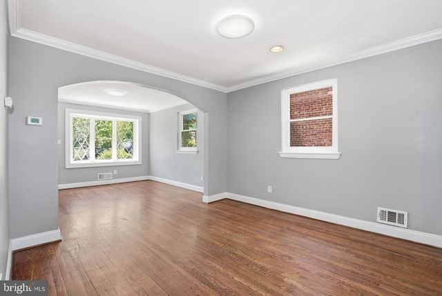 624 JEFFERSON ST NE, Washington, DC 20011